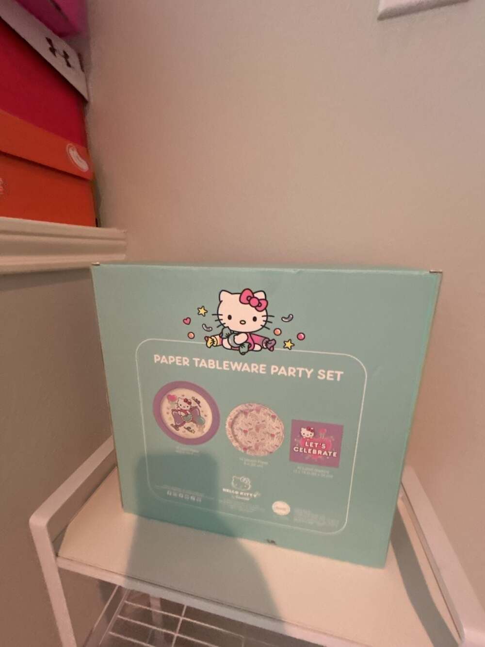 Hello Kitty Paper Tableware Party Set - Picture 2 of 2